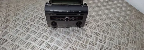 Mazda 3 I Radio/CD/DVD/GPS head unit 14794008 06E1B0800826 BR2B66AR0