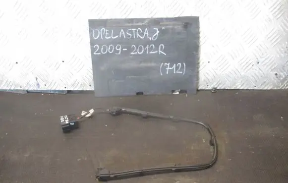 Opel Astra J EUR ISO radio connector 