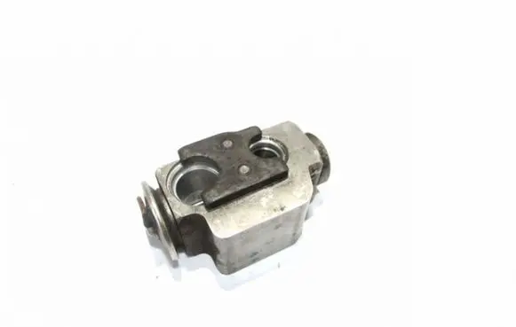 Volkswagen Transporter - Caravelle T5 Air conditioning (A/C) expansion valve 7H0820712A