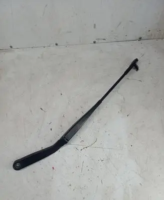 Volkswagen Polo IV 9N3 Front wiper blade arm 6Q1955409A