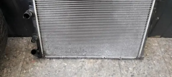 Renault Megane I Coolant radiator 7700838133d