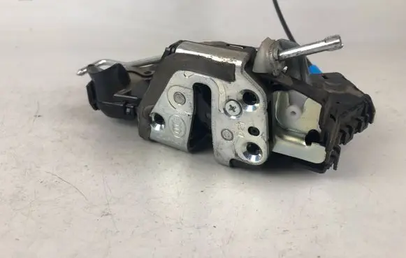 Subaru Forester SJ Front door lock