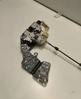 Chrysler Sebring (JS) Front door lock 04589426AC TKC0237 A1051