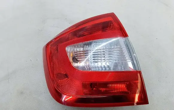 Skoda Rapid (NH) Rear/tail lights 5JH9450955JH945111