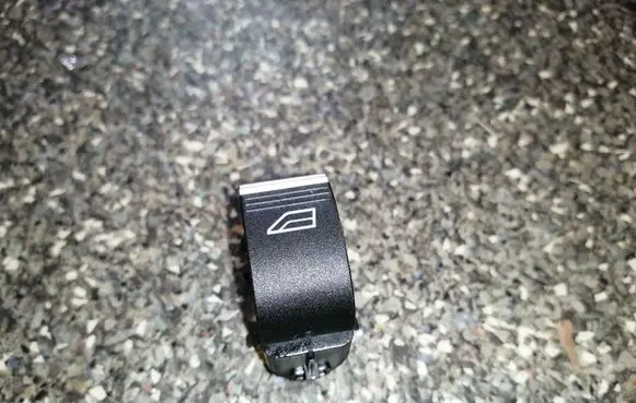 Ford B-MAX Electric window control switch F1ET14529AA
