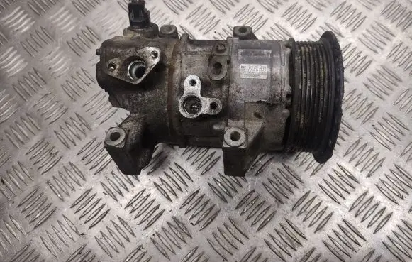 Toyota RAV 4 (XA30) Air conditioning (A/C) compressor (pump) 4472601257 08J09858 5SE12C