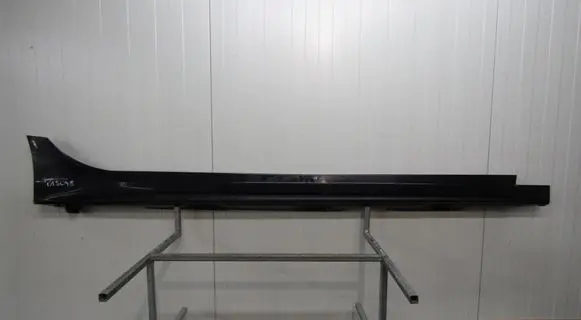 Front sill (body part)