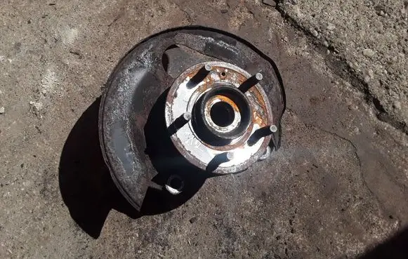 Opel Antara Front wheel hub NOCODE