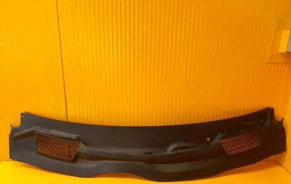 Mercedes-Benz V Class W447 Wiper trim A4478301801 A4478842274