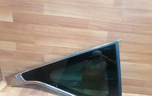 Renault Espace V (RFC) Rear side window 833060269R
