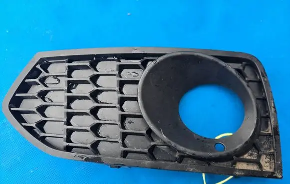 BMW 2 F22 F23 Front fog light trim/grill 8055319