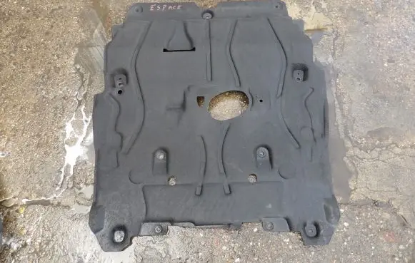 Renault Espace V (RFC) Engine splash shield/under tray
