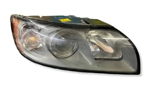 Volvo V50 Headlight/headlamp 30698886 0301198204