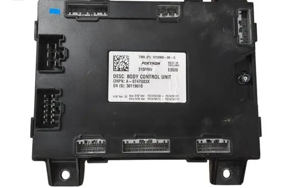 Tesla Model S Other control units/modules 101090600G 30119016 0747G03X