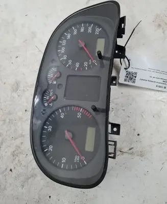 Volkswagen Golf IV Speedometer (instrument cluster) 1J0920805E