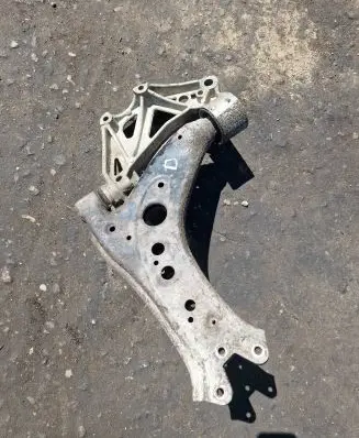 Skoda Fabia Mk1 (6Y) Front lower control arm/wishbone