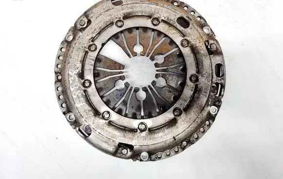 Volkswagen Golf VI Pressure plate 
