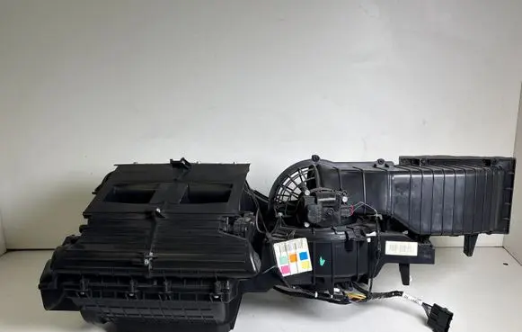Ford Mustang V Interior heater climate box assembly housing DR3319B555AD