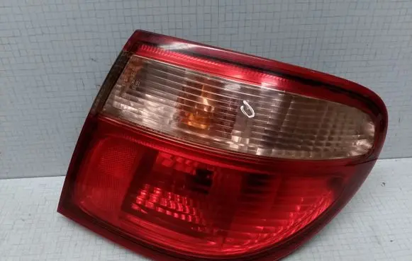 Nissan Almera N16 Rear/tail lights