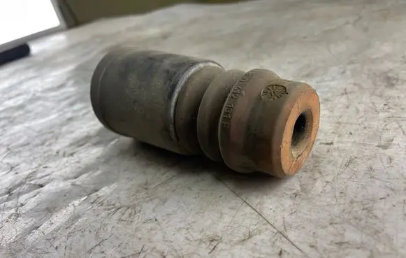 Volkswagen PASSAT B5 Front shock absorber damper bump stop 8d0412131f