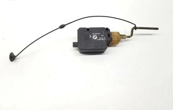 BMW 5 E34 Fuel tank cap lock 8355056