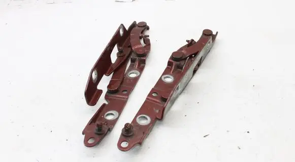Jaguar XK8 - XKR Tailgate/trunk/boot hinge