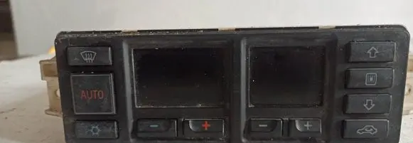 Audi A4 S4 B5 8D Central console control unit 8D082004H