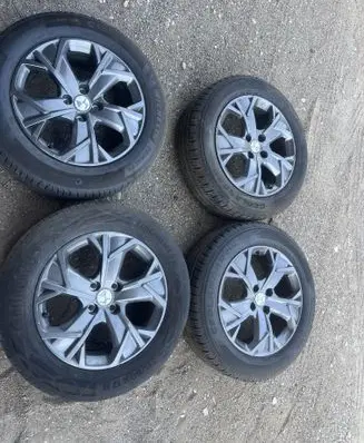 Citroen DS3 R17 alloy rim 9825287080
