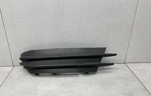 Volkswagen Scirocco Front bumper lower grill 1K8853665B