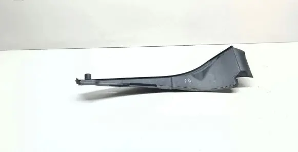 BMW 2 F46 Fender end trim 7300518 51767300518