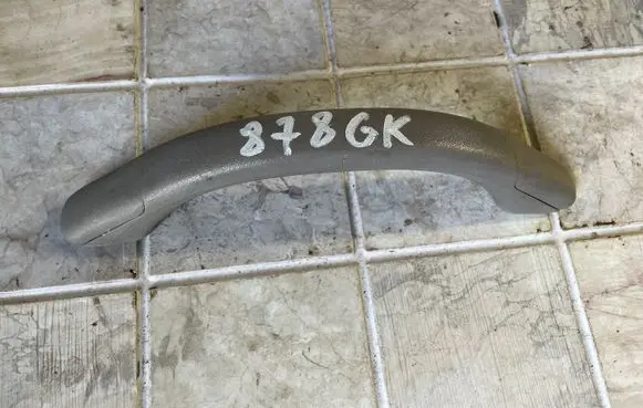 Nissan Serena Rear interior roof grab handle 73940