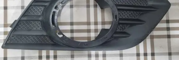 Opel Mokka B Front bumper lower grill