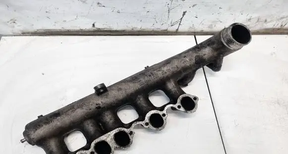 Volvo S70 V70 V70 XC Intake manifold 074129713Q