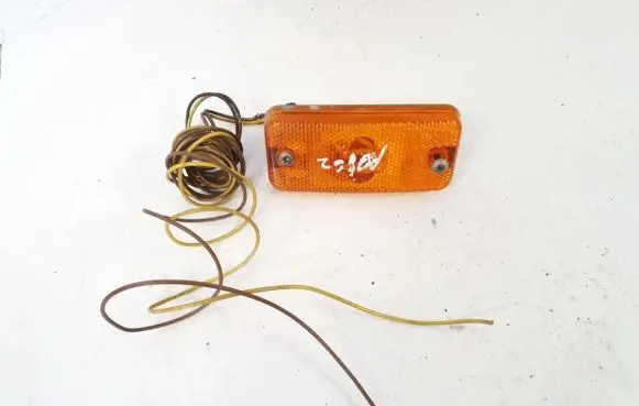 Iveco Daily 40.8 Front indicator light e24054