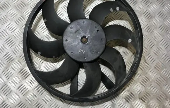 Alfa Romeo 147 Radiator cooling fan shroud 868084bc