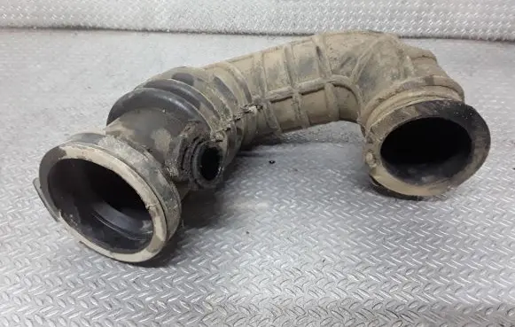 Land Rover Discovery Intercooler hose/pipe