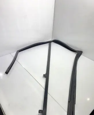 Volkswagen Crafter Rubber seal front door window/glass 7C0837431A