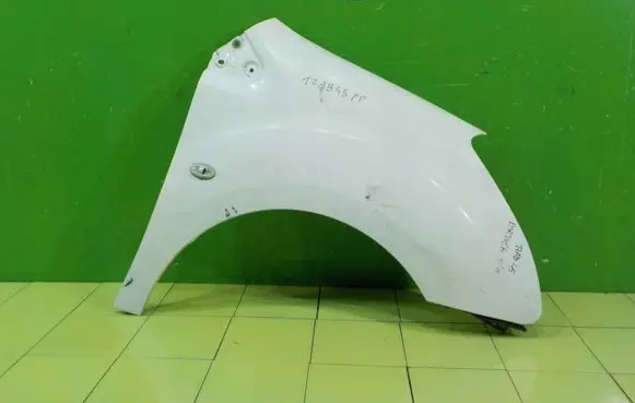Peugeot Partner Fender PRZOD PRAWY