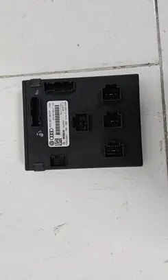 Audi A4 S4 B8 8K Comfort/convenience module 8K0907063P 10029001 F005V00851