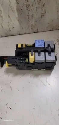 Citroen C4 Grand Picasso Fuse box set 98061925880