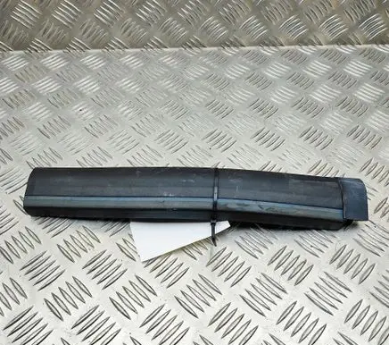 BMW X5 G05 Engine compartment rubber 7425427 7425428