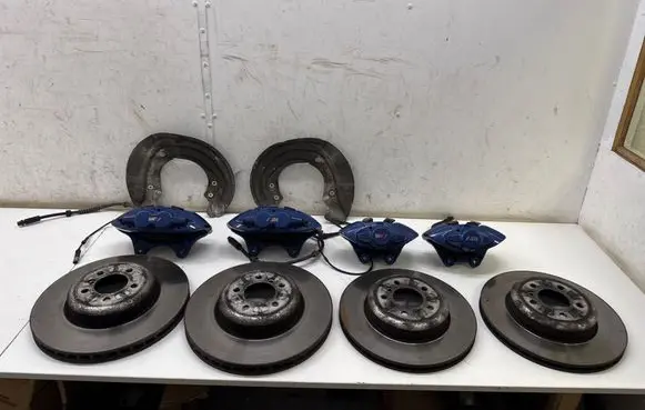 BMW 3 F30 F35 F31 Brake discs and calipers set 370 P440