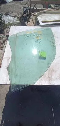 Citroen Xsara Picasso Front door window glass four-door 434343434