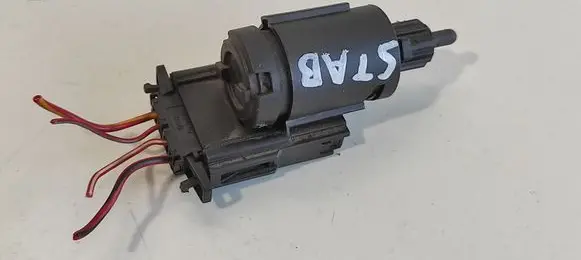 Skoda Superb B5 (3U) Brake pedal sensor switch 3B0945511A 19322007