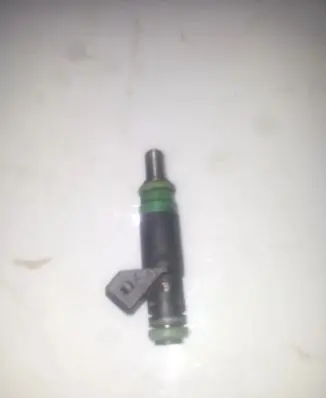Ford Focus Fuel injector 98mfba