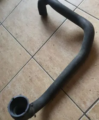 Volkswagen PASSAT B6 Engine coolant pipe/hose 114446t1