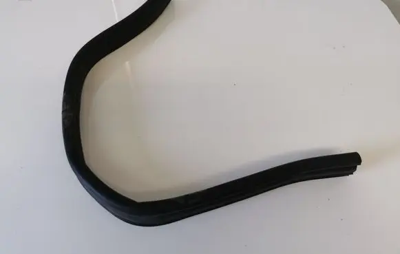 Mercedes-Benz GLS X166 Engine compartment rubber 