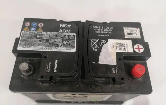 Volkswagen Golf VIII Car battery 915105CC 000915105CC 68AH