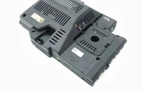 Peugeot 3008 III Battery control module 9861542480 5F3P12F04 4800028951