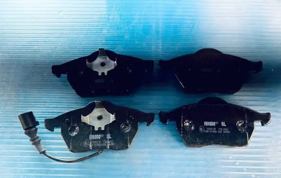 Volkswagen Golf IV Brake pads (front) FSL1463